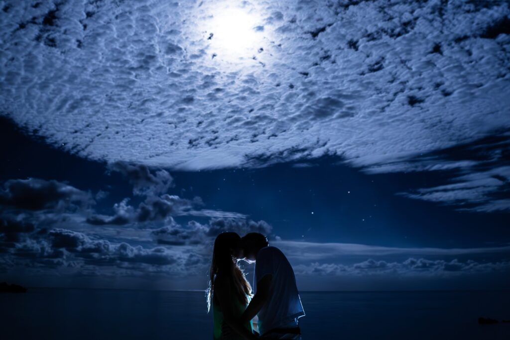 月明かりの下でキス、うみさんぽ、星空ツアー