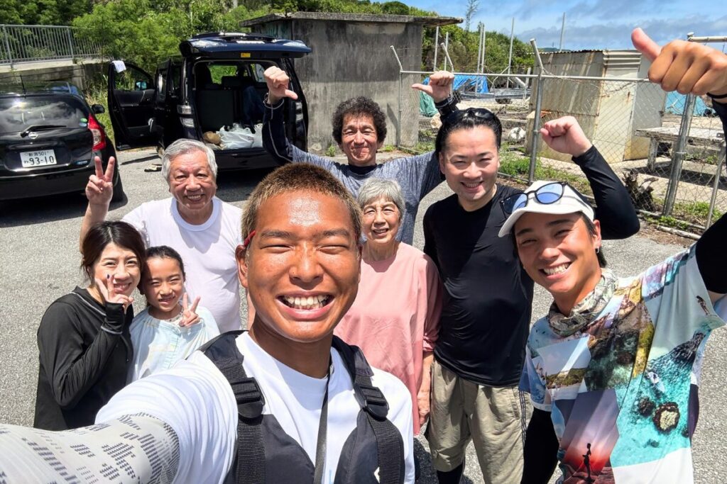 リピーターさんとうみさんぽガイドでの集合写真