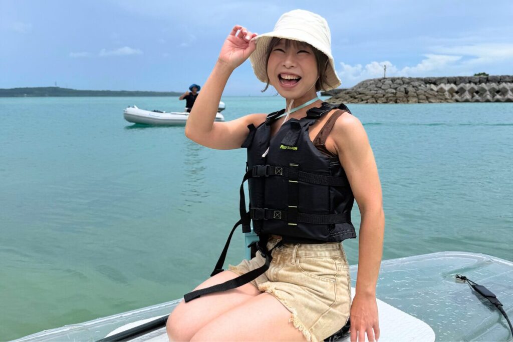 ツアースタート前に記念撮影！曇り空でもとっても素敵な笑顔