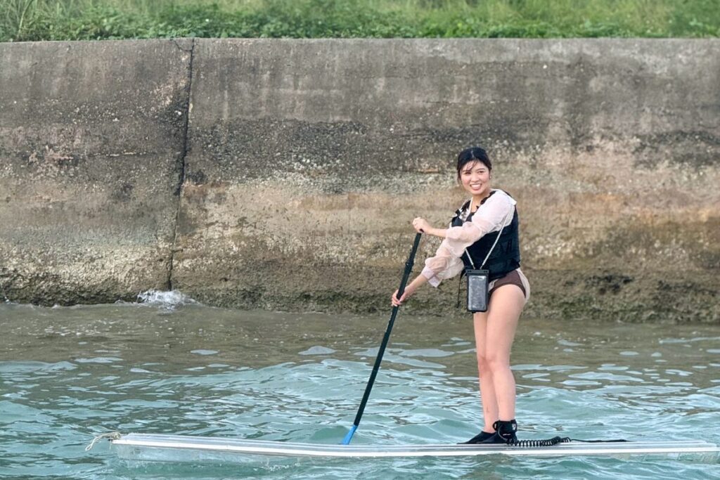 海上を進んでいくじゅりちゃん。スイスイ進んで満足そうな笑顔