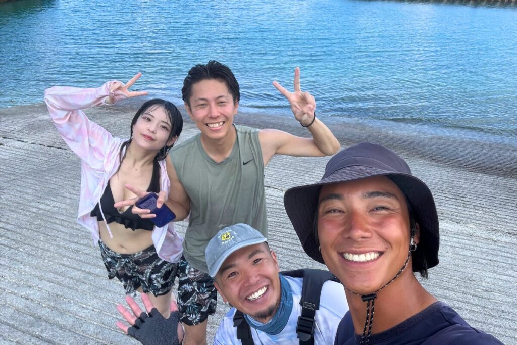 みんなで記念撮影 げんちゃんはタイガーズの帽子の人です