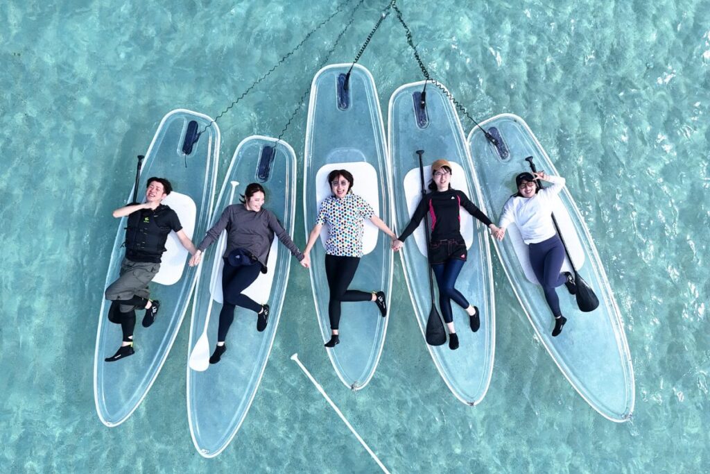 サップ5艇を並べて皆で記念撮影