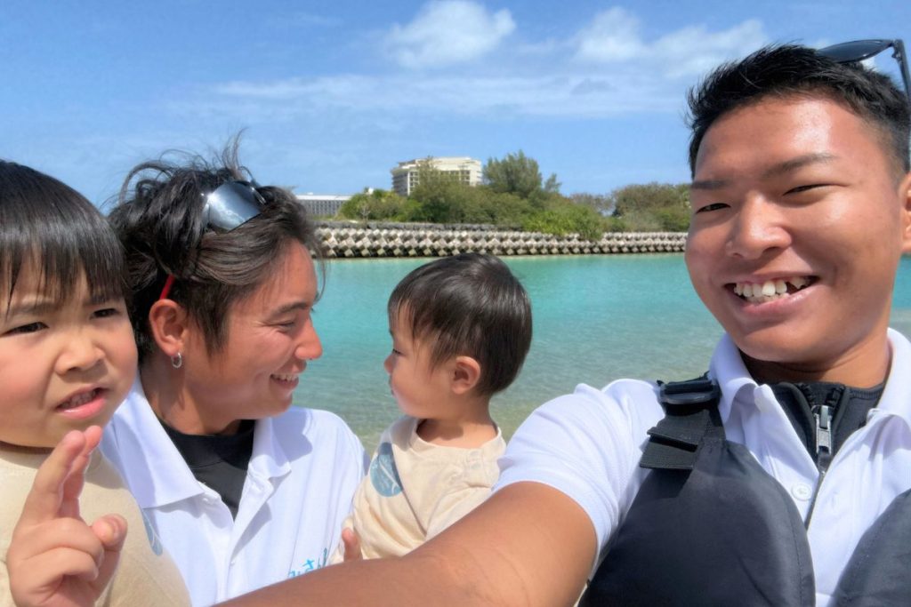 子どもたち　記念撮影　笑顔