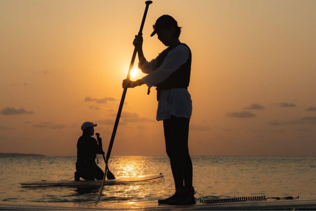 サンセットSUP
腕の隙間から出てくる陽光が美しい