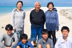 【宮古島家族旅行】9歳から84歳まで三世代で楽しむユニの浜SUP＆カヤックツアー🏝️