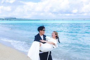 【宮古島ウェディングフォト】ユニの浜で叶える！新婚ご夫婦の絶景フォトツアー💍